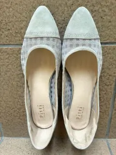 Pitti グレー　ポインテッドトゥ パンプス