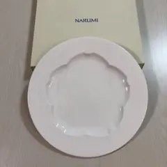 新品　未使用　石川隆Flower rim Plate 貫入 フラワーリムプレート 新品 石川隆児 フラワーリム プレート ホワイト - メルカリ