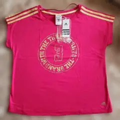 新品未使用タグ付き　adidas　Tシャツ　半額以下のお得なトップス