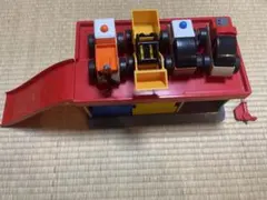 IKEA リラブー　ガレージ　車セットのサムネイル