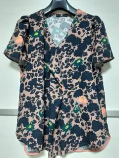 【未使用】PS Paul Smith 花柄 半袖ブラウス サイズ38のサムネイル