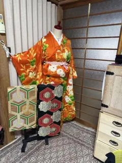 振袖フルセット、正絹ペイズリージャガード織、半襟重ね衿、帯揚帯締め、袋帯、襦袢T 正絹振袖・半衿付き長襦袢・帯・帯揚・帯〆・重衿付き6点セット