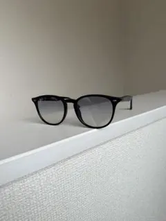 【‼️人気‼️】Ray-Ban レイバン サングラス RB4259F グラデーションのサムネイル