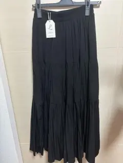 値下げ新品未使用　Maison de Lyla ティアードロングスカート黒　F