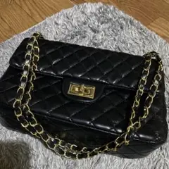 ブラックキルティングショルダーバッグ