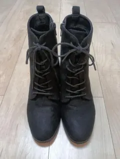 ブラックスエードレースアップブーツMサイズ　黒