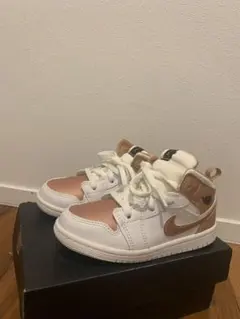 Nike Air Jordan 1 Mid ホワイト/ローズゴールド