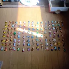 アンパンマン　くっつくんです(マグネット)　１2２個