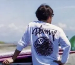 XL DAMA SURFBOARDS 10 DAMA TEES