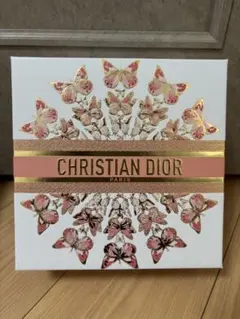 2026年最新】DIOR限定ギフトボックスの人気アイテム - メルカリ