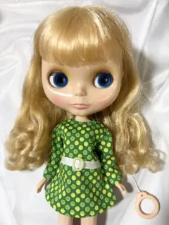 ネオブライス　レトロな水玉のワンピース(緑) アウトフィット