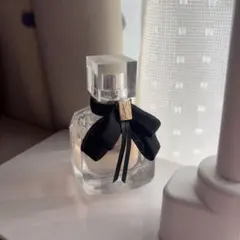 Yves Saint Laurent 香水