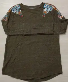 ✨ZARA✨　刺繍入り長袖カットソー　Sサイズ