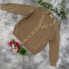 ✨ELLE ✨サイズ38(M) ベージュ Vネックカーディガン