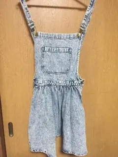 サロペットのサムネイル