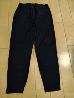 UNIQLO　エアリズム薄手ネイビー 長ズボン 140cm新品未使用！