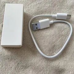 USB-A to USB-C ケーブル ホワイト