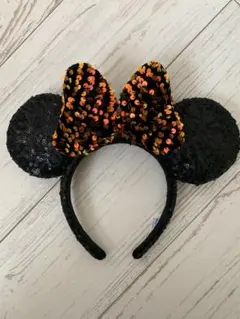 ディズニーカチューシャ　ミニー　スパンコール（オレンジ×ブラック）