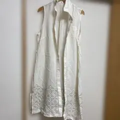 ゴールデンベア　刺繍ジレのサムネイル