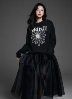 mardi mercredi トレーナー スウェット ブラック シルバー 刺繍