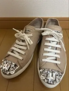 MIU MIU ビジュー スニーカー ベージュのサムネイル