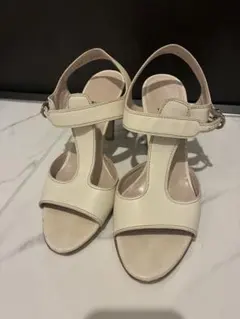 Salvatore Ferragamo フェラガモ　レディースサンダルのサムネイル