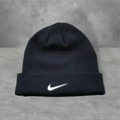 【00's】NIKE ビーニー　ニット帽　刺繍ロゴ　古着　デカスウッシュ　Y2K