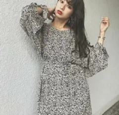 花柄長袖ロングワンピース　カスタネ