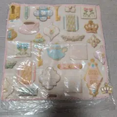 新品　Afternoon tea HOTEL KUNIKA ミニタオルハンカチのサムネイル