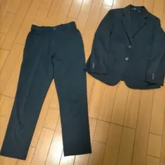 美品　ユニクロキッズ　ストレッチ素材　フォーマルスーツ　150サイズ
