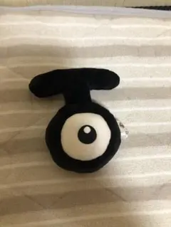 希少　激レア　アンノーンＥぬいぐるみ　ポケモン　Pokémon fit 希少】ポケモン fit アンノーン 全28種 Amazon.co.jp: ポケモン