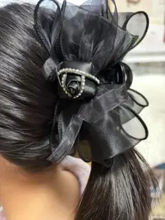 ブラックリボンとバラのヘアクリップ