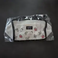 カルディ　イチゴがら保冷バツク