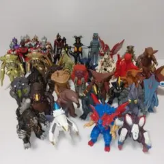 ウルトラマン、ウルトラ怪獣500シリーズ まとめ売り37体！生産終了品