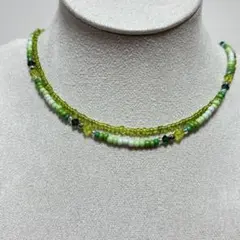 20.緑系ガラスビーズの2連ネックレス