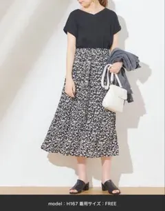 ナチュラルクチュール　花柄ロングワンピース 黒　フリー　ベルト付き　春夏