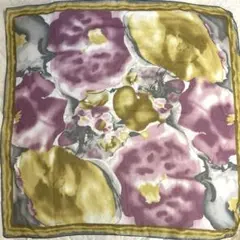 イタリア製　大判シフォンスカーフ 水墨画風　花柄　パープル　ゴールド