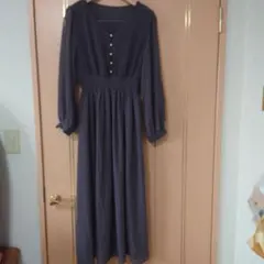 新品 。ピンタックプリーツ　お上品　ワンピース