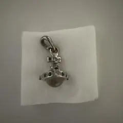 ヴィヴィアン　ペンダントトップ　キーホルダー