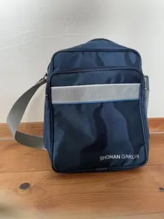 Item thumbnail for item f09e568b-173a-4363-8da9-70572560f4c7