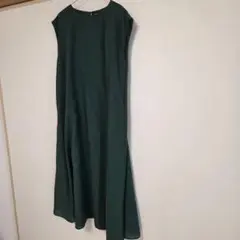 【美品】​アーバンリサーチドアーズ リネン ノースリーブロングワンピース 深緑