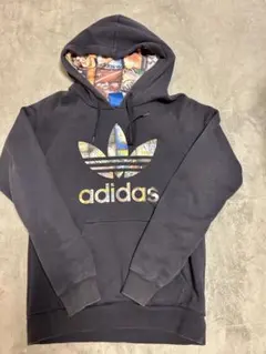 adidas プルオーバーパーカー 黒 UK S / US M