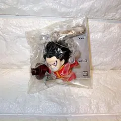 新品！ワンピース フィギュアキーホルダー ルフィ アミューズメント専用景品‼︎