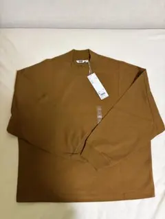 モックネック スウェット