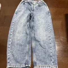 ライトブルーデニムパンツ