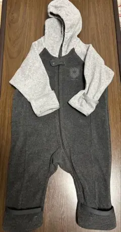 フード付きグレーロンパース 70-80cm コムサ