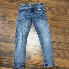 AMERICAN EAGLE スリムフィットジーンズ