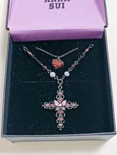 Excellent condition ANNA SUI cross heart necklace, antique.