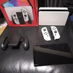 Nintendo Switch 有機EL 本体と付属品付き
