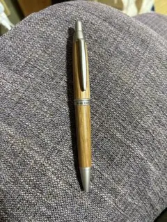 Item thumbnail for item 77f54570-1667-428e-b9be-de7d4f675b34